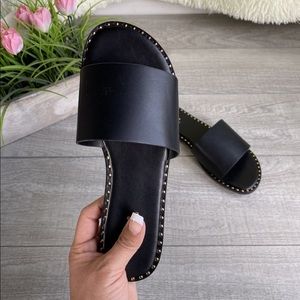 🖤New🖤 Black slip on Sandals / size up a full size